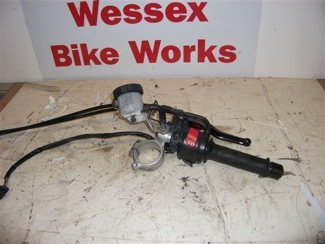 Suzuki GSXR600 K4 clip ons stuurschakelaars radiale rempomp, Ophalen of Verzenden, Gebruikt