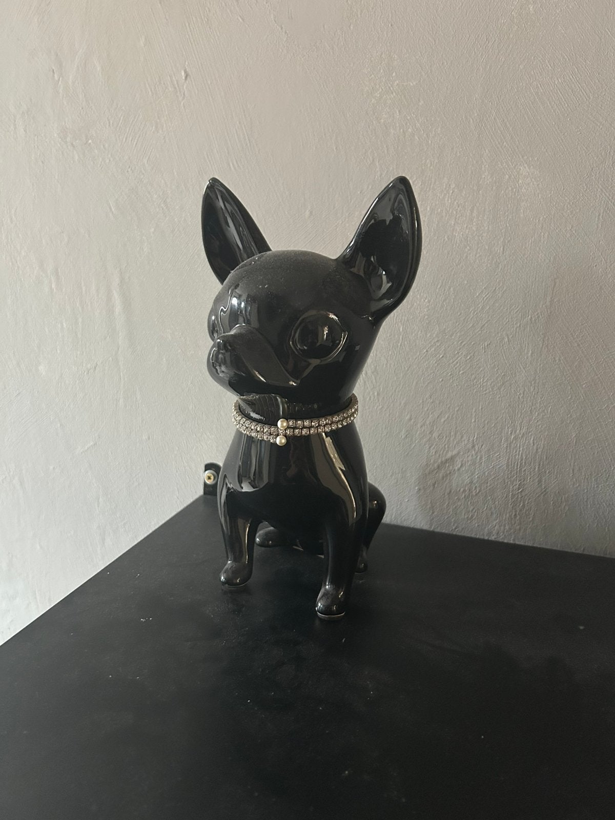 Décoration chihuahuas, Enlèvement
