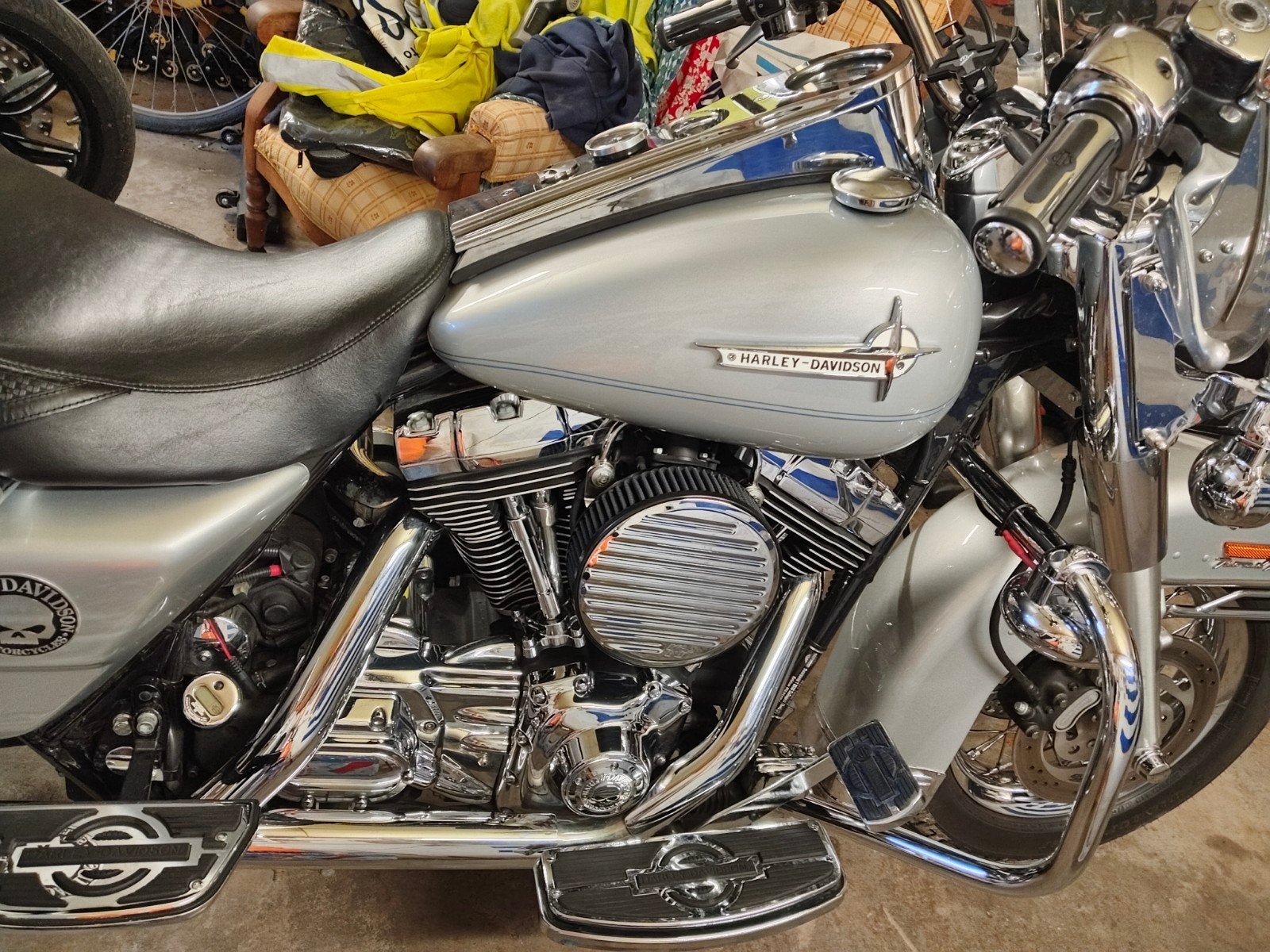 HARLEY ROAD KING 1450 CC . 22500 € FULL OPTIONS. ÉTAT NICKEL, Motos, Enlèvement ou Envoi