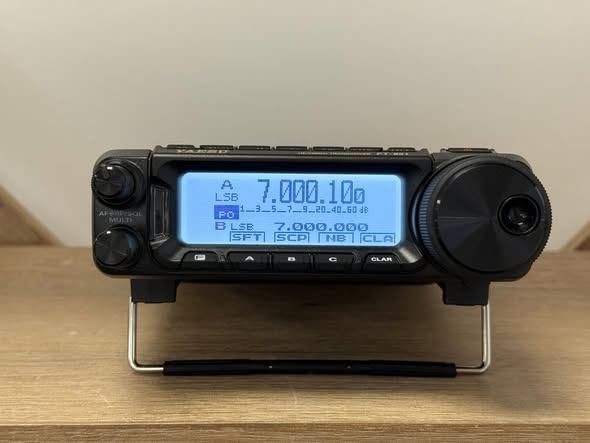 yaesu (je recherche), Télécoms, Enlèvement, Comme neuf, Émetteur et Récepteur