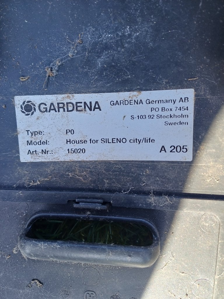Garage voor robotmaaier, Tuin en Terras, Robotmaaiers, Ophalen, Zo goed als nieuw, Gardena