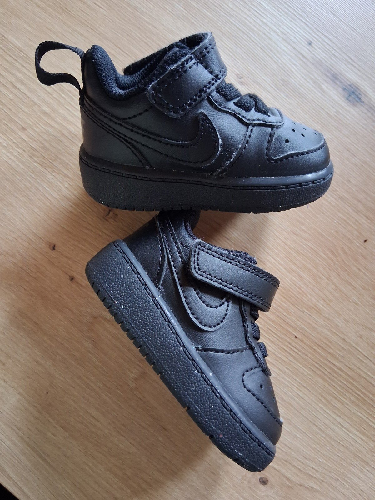 Baskets Nike bébé, Enfants & Bébés, Vêtements de bébé | Chaussures & Chaussettes, Enlèvement ou Envoi