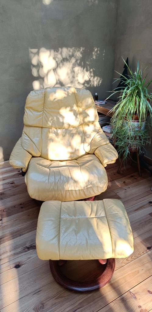 Stressless relax zetel met poef, Huis en Inrichting, Fauteuils, Ophalen