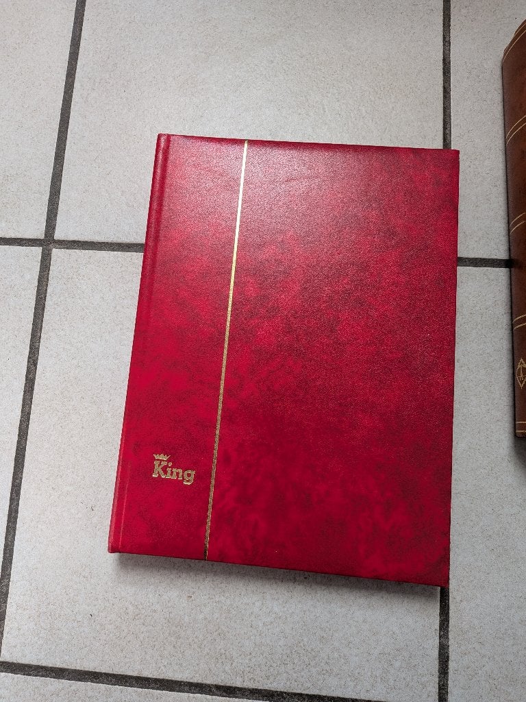 10 Albums, lege postzegelmappen: KABE, King, Edelweis,..., Ophalen of Verzenden