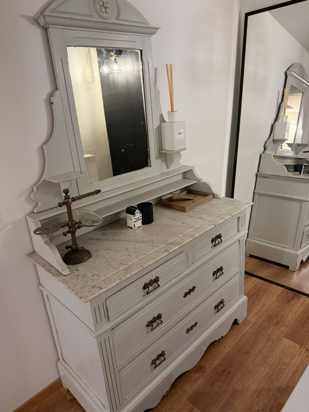 Coiffeuse marbre, Maison & Meubles, Tables | Coiffeuses, Enlèvement, Comme neuf
