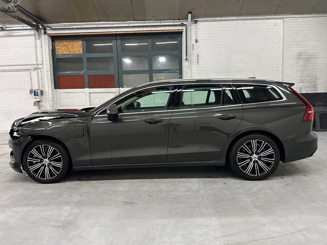 Volvo V60 2.0 T6 Recharge AWD Business Pro | SOH 94,9% | Nav, Auto's, Automaat, Lichtsensor, Gebruikt, Euro 6