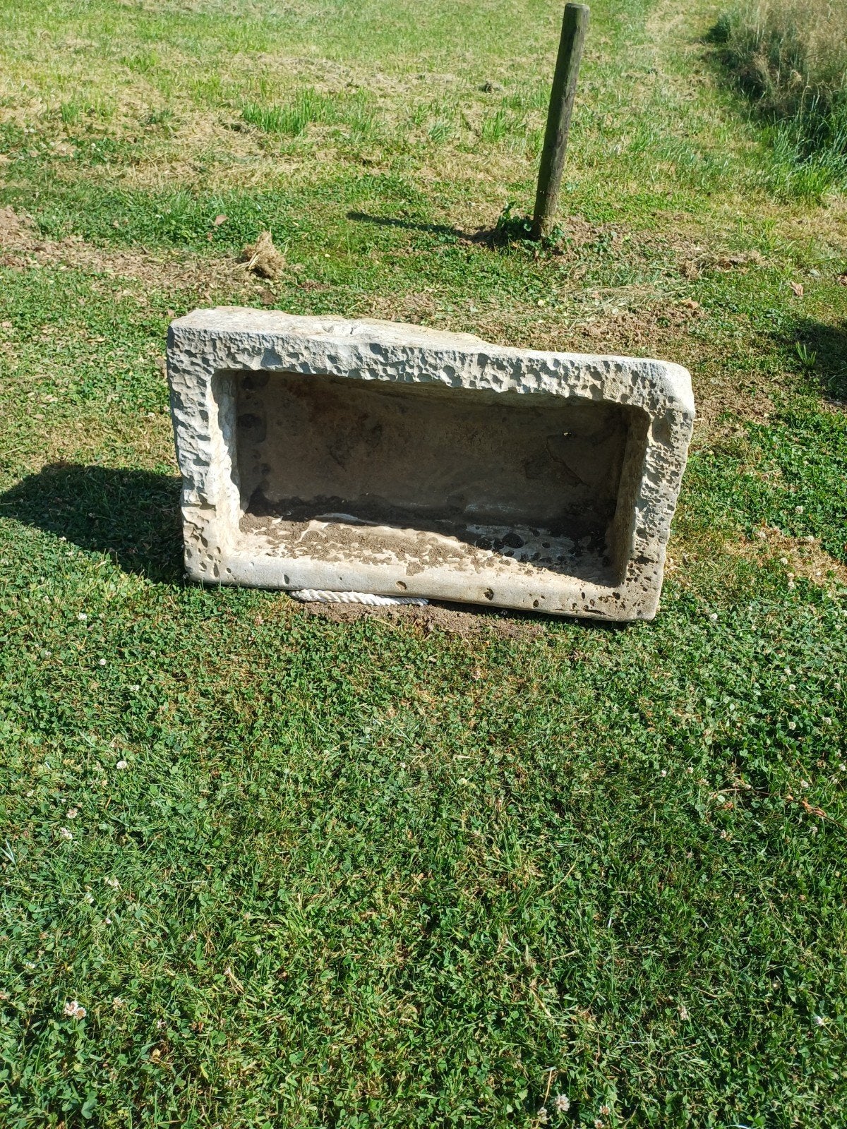 Bac en pierre bleue, Pierre
