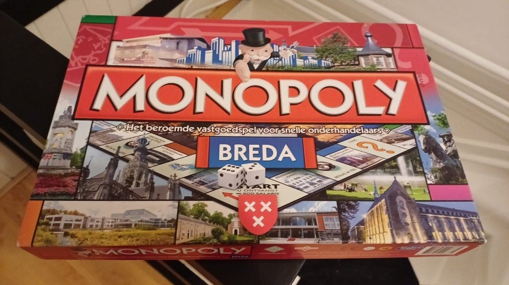 bordspel nieuw Monopoly Breda Monopolie 2e editie NL, Hobby en Vrije tijd, Een of twee spelers, Ophalen of Verzenden, Nieuw, Monopoly