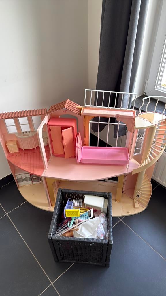 Barbiehuis met toebehoren, Verzamelen, Ophalen, Gebruikt, Poppenhuis