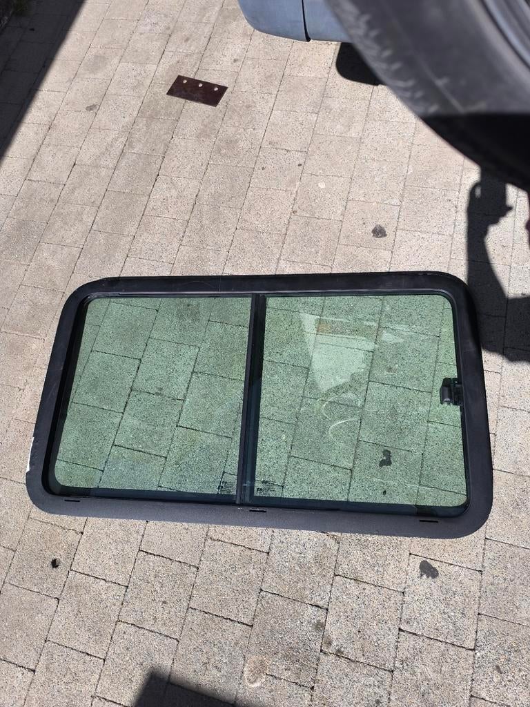 Fenêtre du fourgon. CAMPING-CAR. Mobil-home, Enlèvement ou Envoi