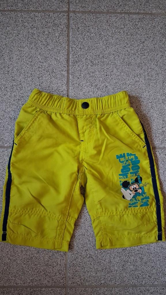 Short Mickey maat 98, Kinderen en Baby's, Kinderkleding | Maat 98, Broek, Ophalen of Verzenden, Zo goed als nieuw, Mickey