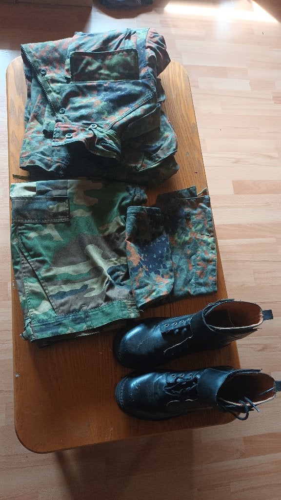 Vetement de chasse, Enlèvement