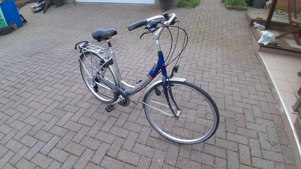 Vrouwenfiets, Fietsen en Brommers, Ophalen