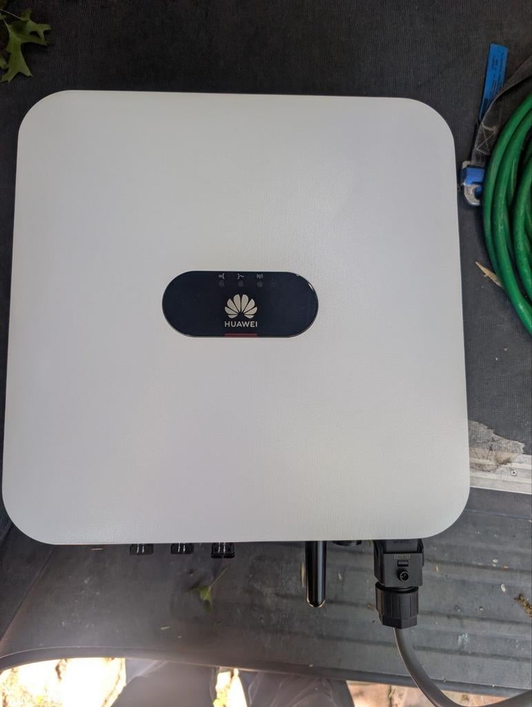 Huawei hybride omvormer ,4.6kw sun2000, Doe-het-zelf en Bouw, Ophalen