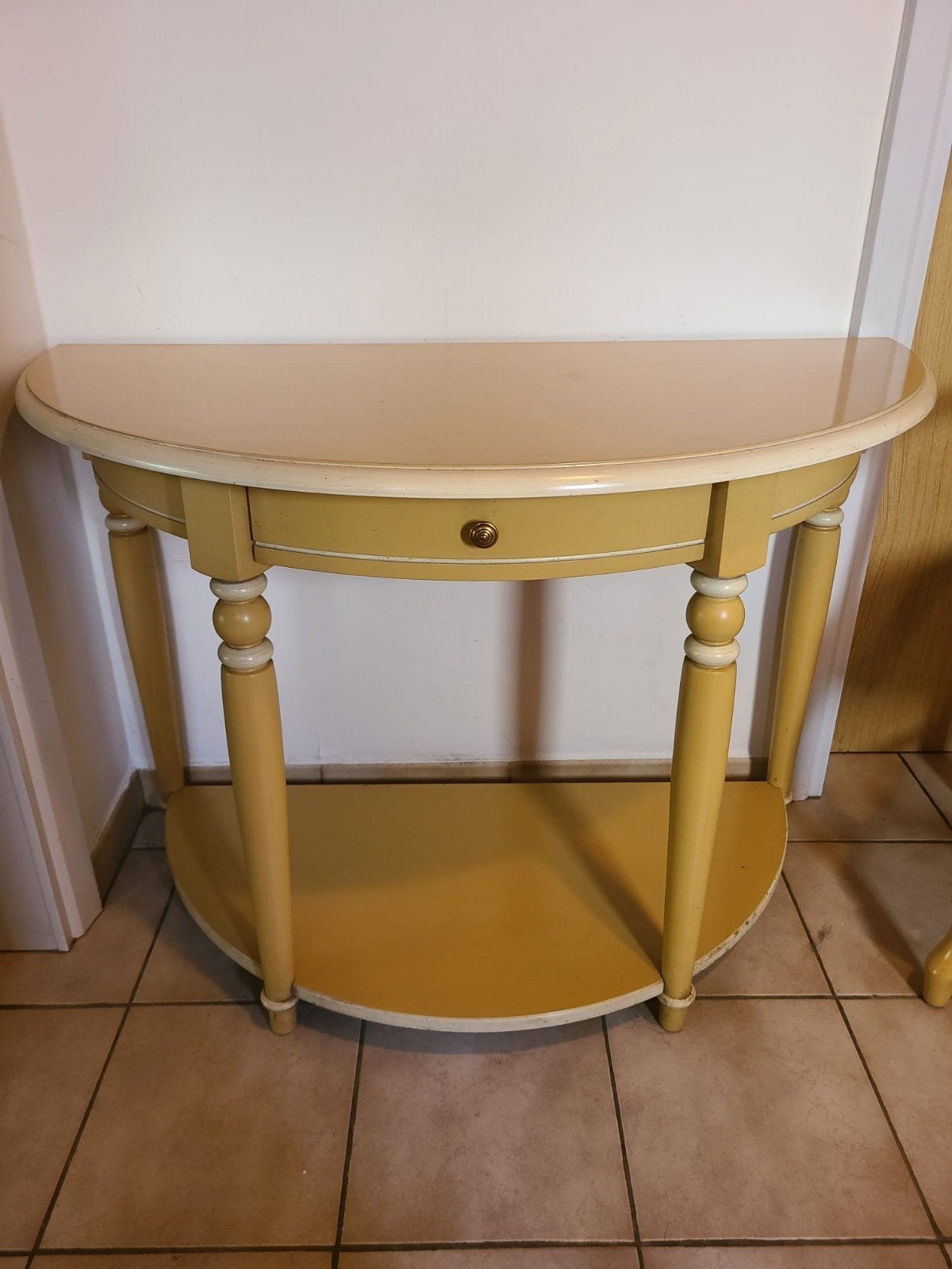 ZEER MOOIE WANDTAFEL *Gratis stoel bij* 

Afmetingen van, Enlèvement