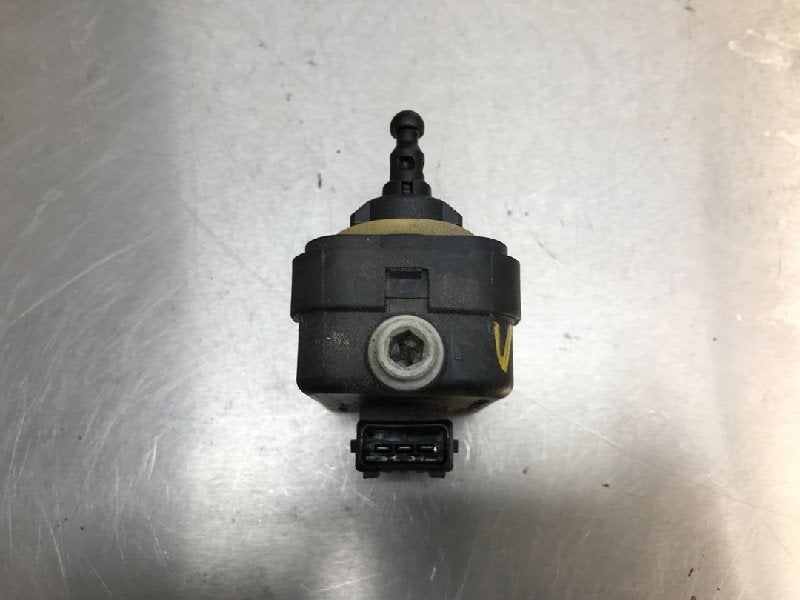 PHARE MOTEUR Toyota RAV4 (A3) (01-2005/06-2013), Utilisé, Toyota