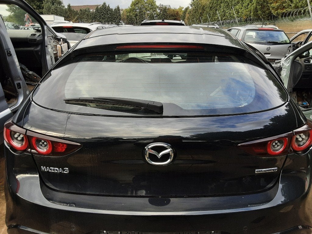 ACHTERKLEP Mazda 3 Sport (BP) (01-2018/-), Auto-onderdelen, Hitdorfer Straße 73
51371  Leverkusen, DE, Gebruikt, Achterklep, Mazda