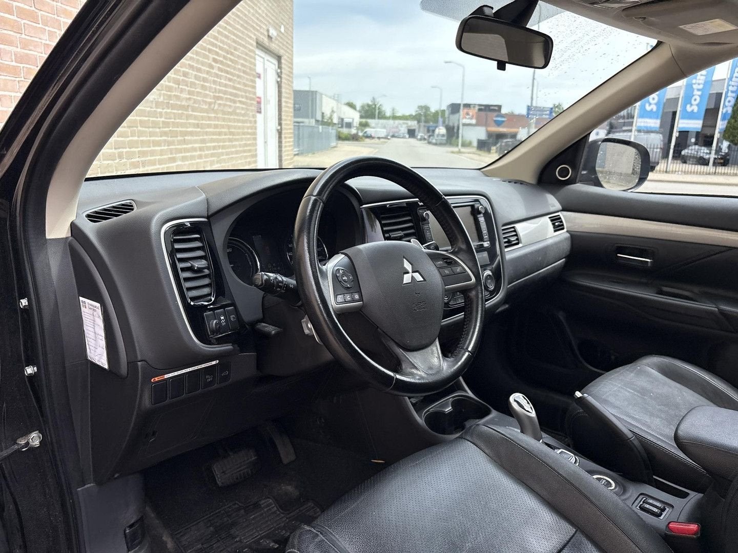 Mitsubishi Outlander 2.0 PHEV instyle | Leder | Pano | Clima, Auto's, Mitsubishi, Outlander, Zwart, Navigatiesysteem, Zwart