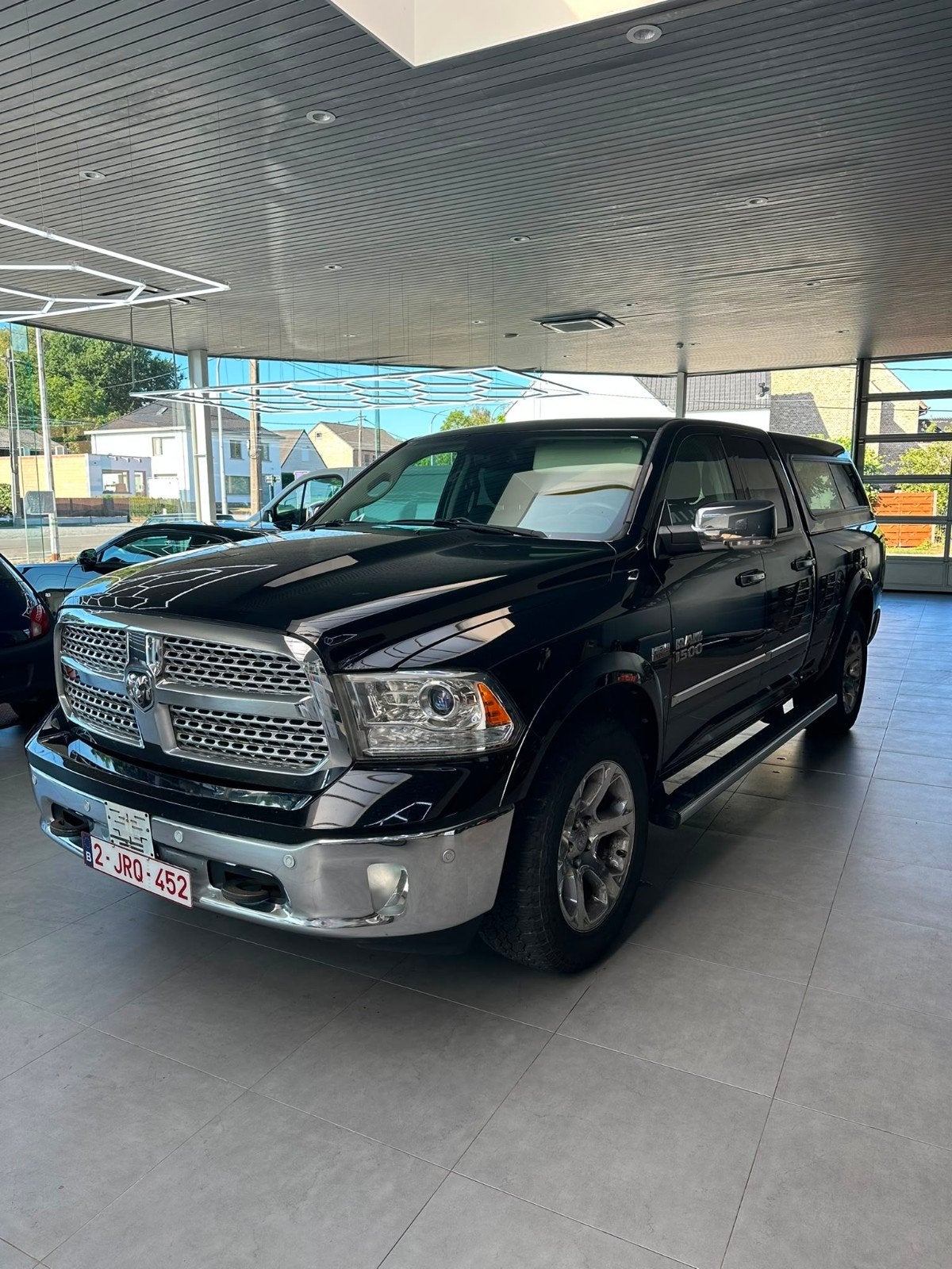 dodge ram larmie 5.7 V8 btw reeds gvv!!!, Auto's, Automaat, Zwart, Leder, Bedrijf