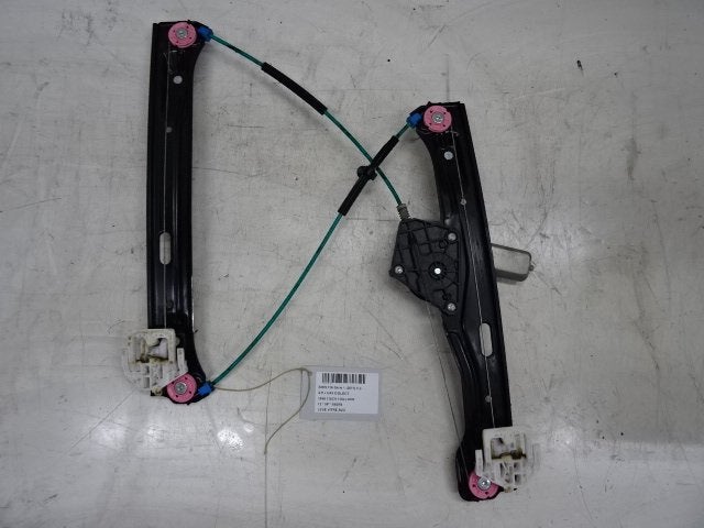 VITRE MECANISME AVANT DROIT BMW 1 serie (F20) (72425?), Utilisé, BMW