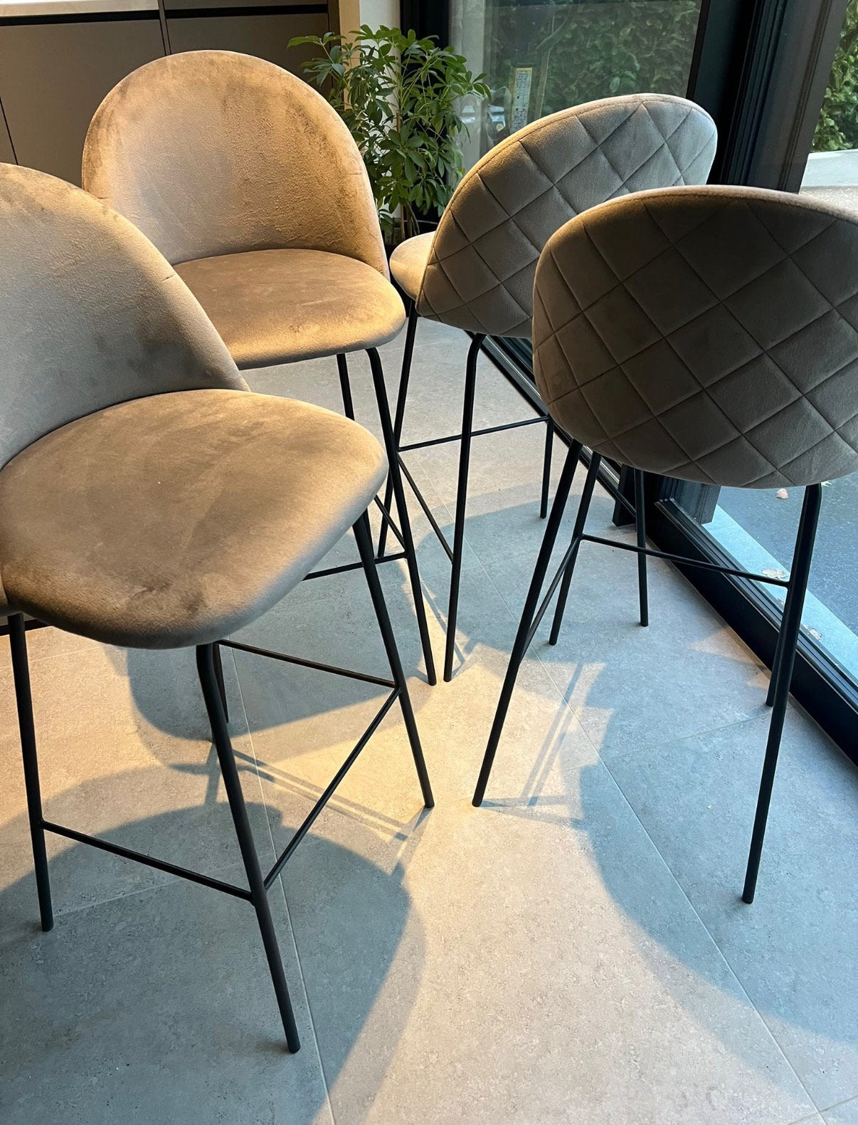 Chaises hautes (*4), Maison & Meubles, Enlèvement, Comme neuf