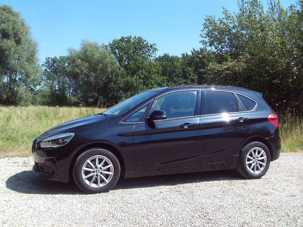 BMW 218 90dkm ALU LED NAV 150PK 1ste Hand OHB Nw st 021, Auto's, BMW, Voorwielaandrijving, Dealer onderhouden, Stof, 4 cilinders
