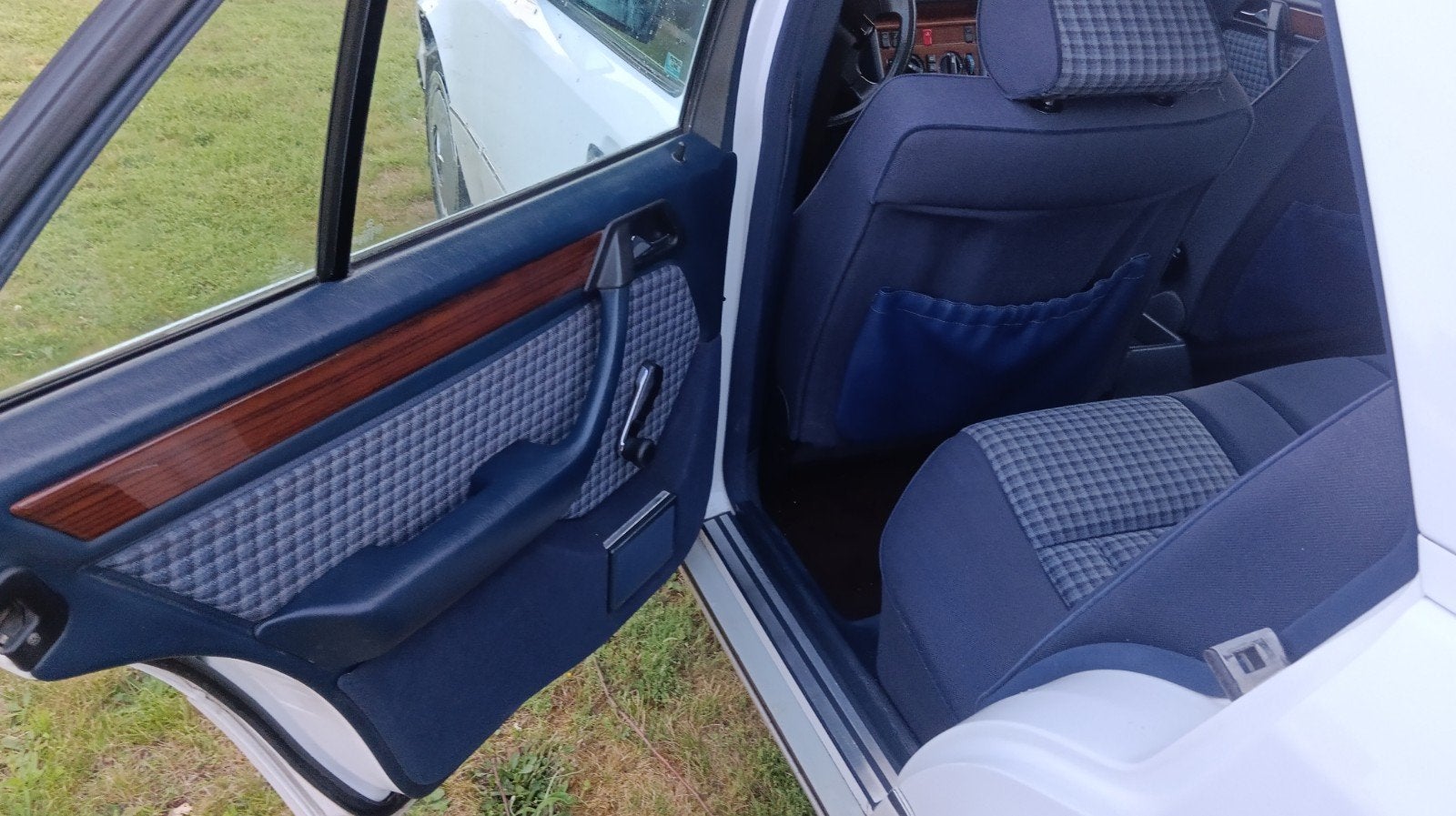 Mercedes-Benz W124 E300 Turbo Diesel Automaat Eerste eigenaa, foto 9