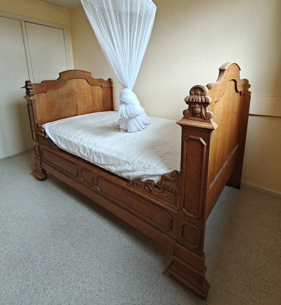 massief eiken bed, Huis en Inrichting, Ophalen, Bruin, Zo goed als nieuw, Twijfelaar
