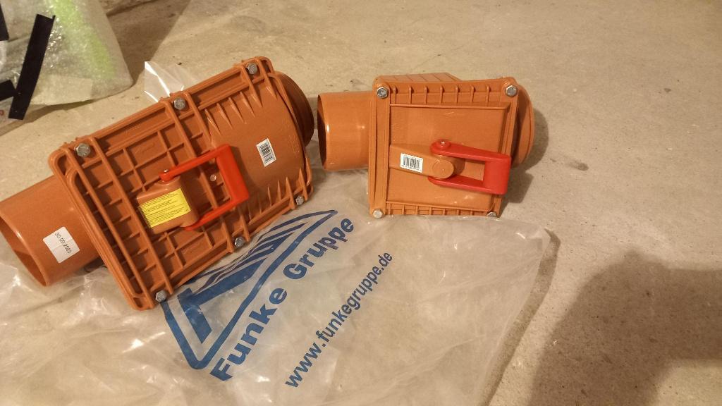terugslagkleppen  - clapets anti retour, Ophalen, Nieuw, PVC, Afvoer