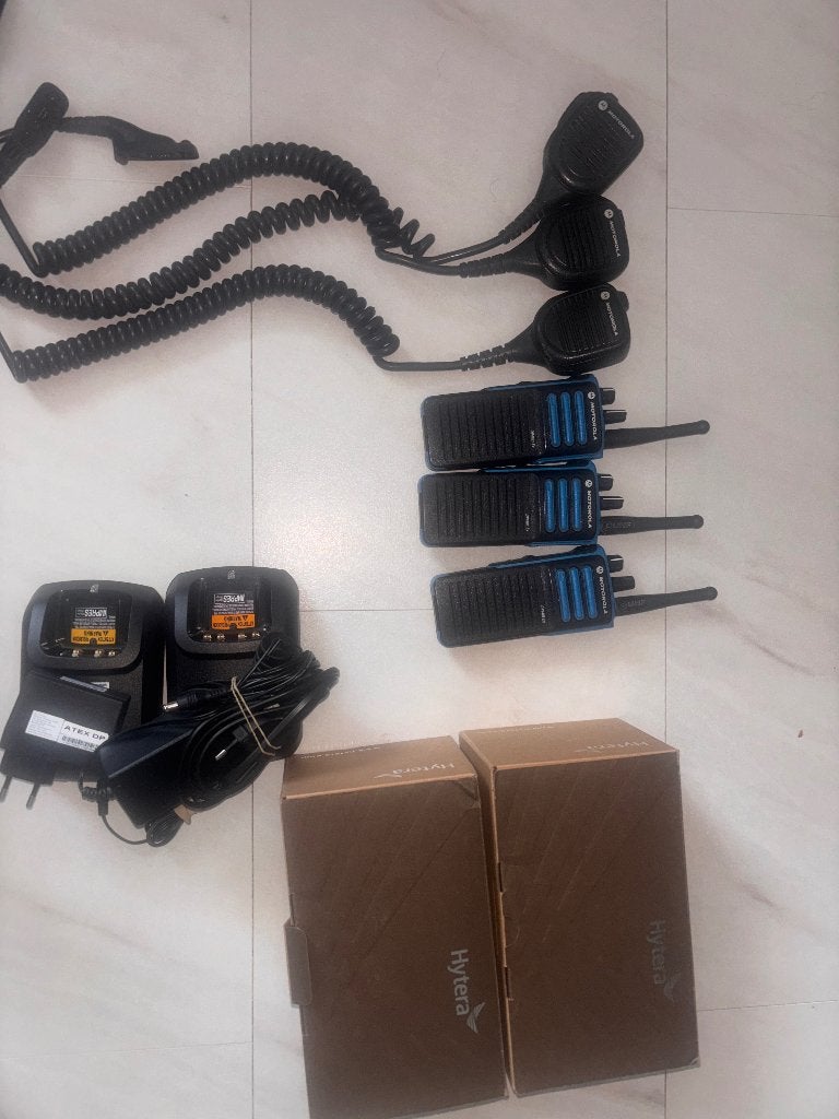 Portofoon Motorola dp 4401, Telecommunicatie, 5 tot 15 km, Ophalen of Verzenden, Zo goed als nieuw, Portofoon of Walkie-talkie