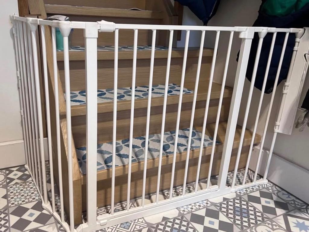 Traphekje BabyDan wit met verlengstuk, Kinderen en Baby's, Traphekjes, Ophalen, 100 tot 115 cm, Zo goed als nieuw, Metaal of IJzer