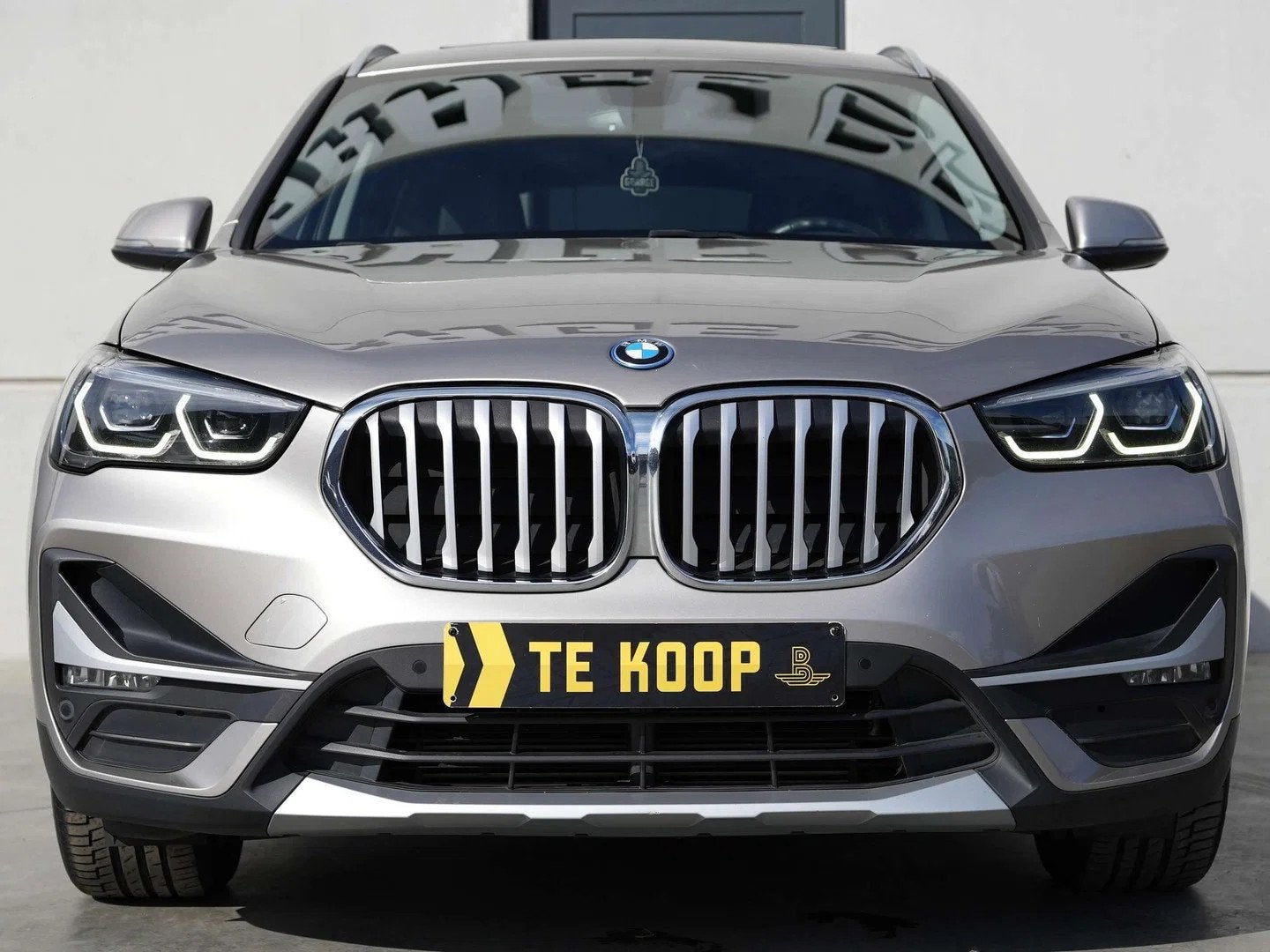 BMW X1 PHEV xDrive / xLine | Panorama | Head-Up | Leder | Me, Auto's, Gebruikt, 170 kW, Parkeerassistent, 5 zetels
