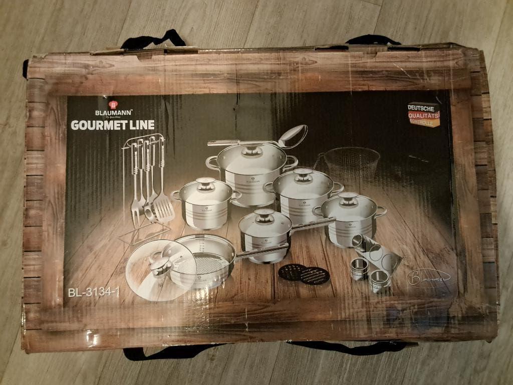 ENSEMBLE DE CASSSEROLES + COUVERCLES, Maison & Meubles, Cuisine | Casseroles & Poêles, Neuf, Ensemble de casseroles, Inox, Plaques à induction