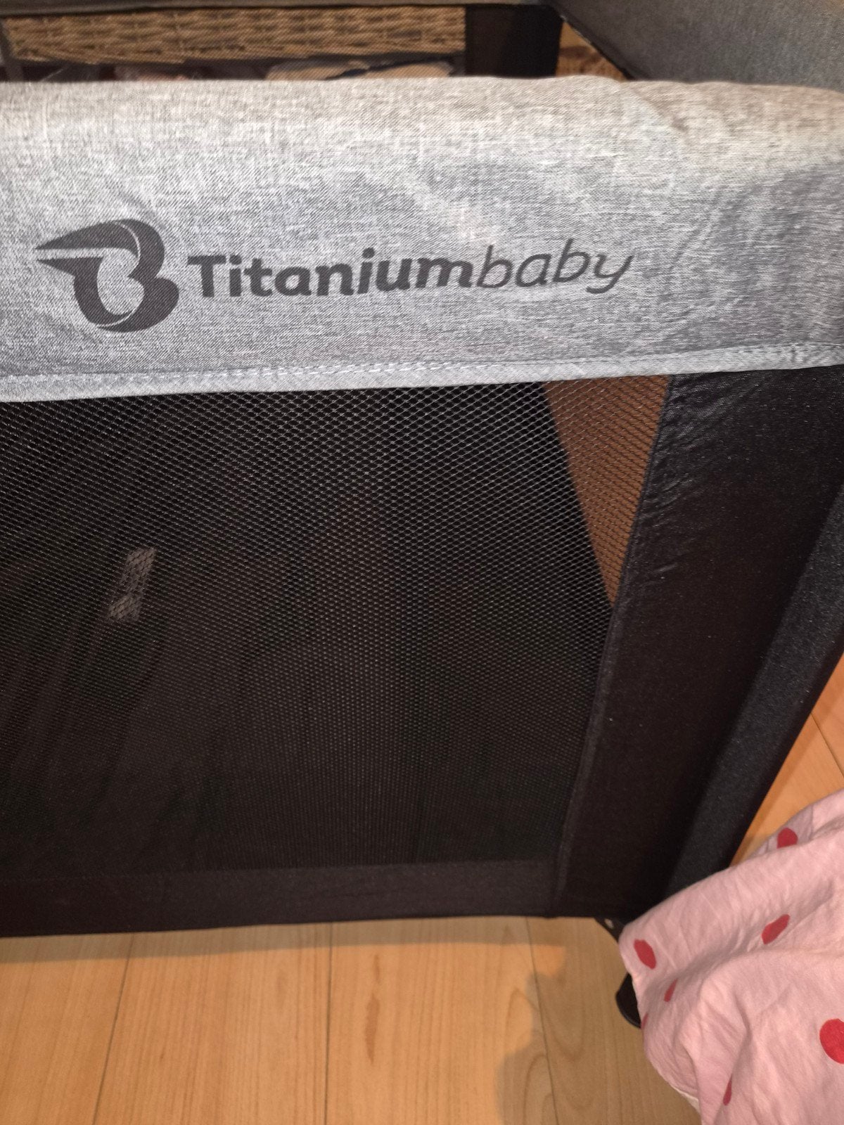 babybox / reisbox met bodemverhoger, Kinderen en Baby's, Babyparken, Ophalen, Zo goed als nieuw, Vierkant, In hoogte verstelbaar