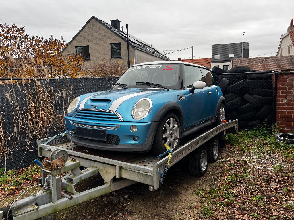 Mini cooper S / 1.6i  compressor/ 163pk / 2004, Auto's, Voorwielaandrijving, Zwart, 4 cilinders, Leder