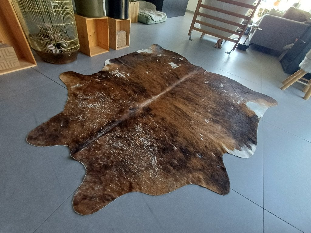 Koeienvel (groot), Maison & Meubles, Ameublement | Tapis & Moquettes, 150 à 200 cm, Enlèvement ou Envoi, 150 à 200 cm, Utilisé