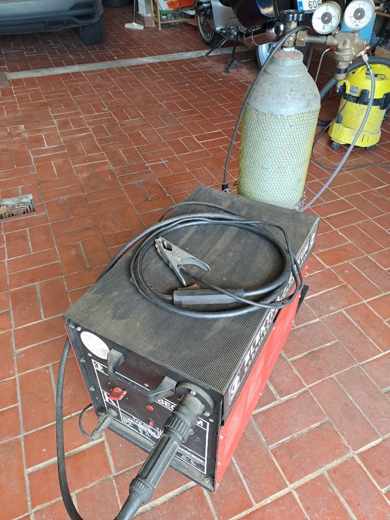 Mig/Mag laspost, Ophalen, Gebruikt, 150 tot 250 ampère, CO2