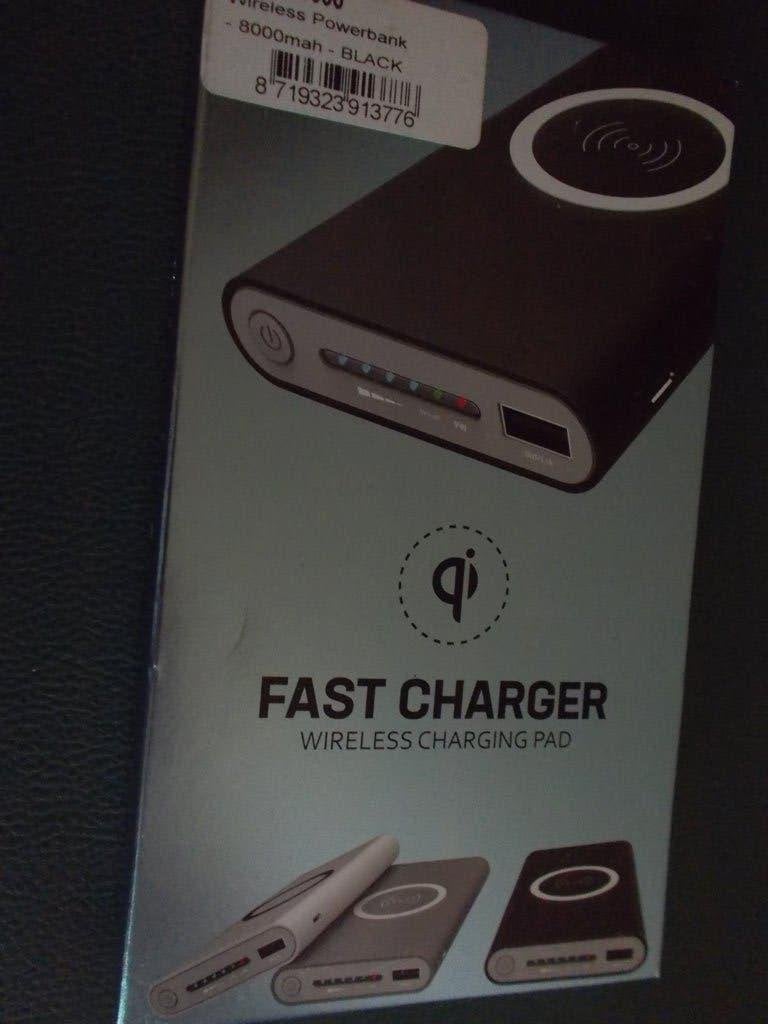 NIEUW  Wireless  Powerbank 8000 mach zwart, Télécoms, Batteries externes, Enlèvement, Neuf, Powerbank