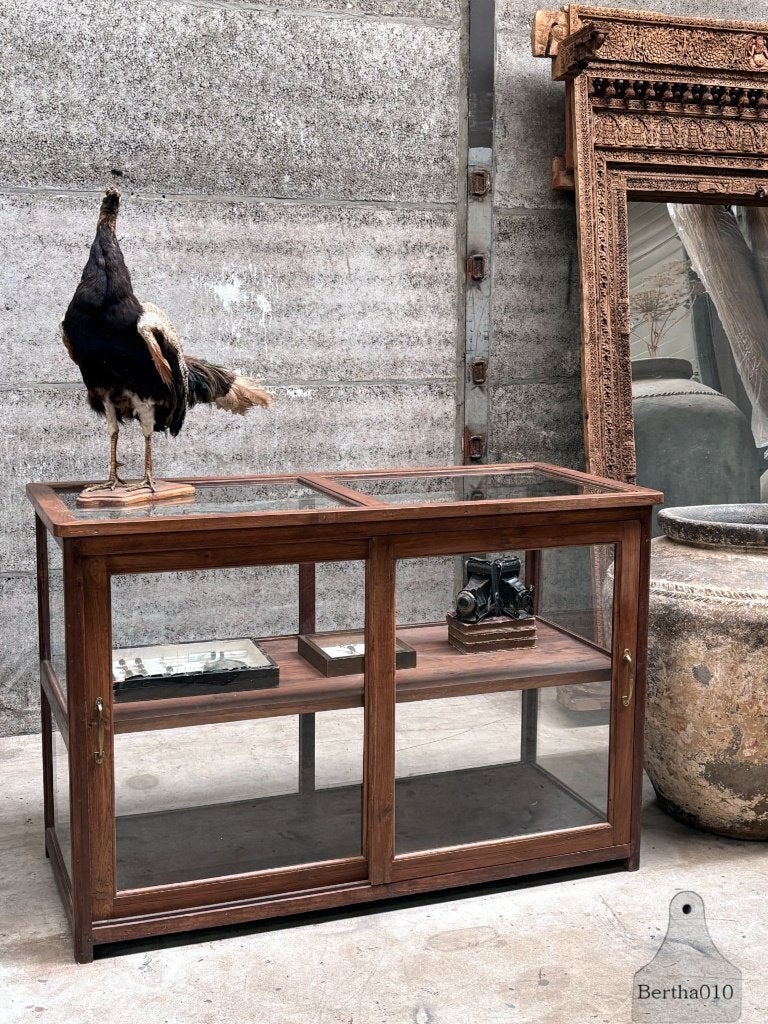 Oud keukeneiland museumkast vitrine toonbank, Ophalen