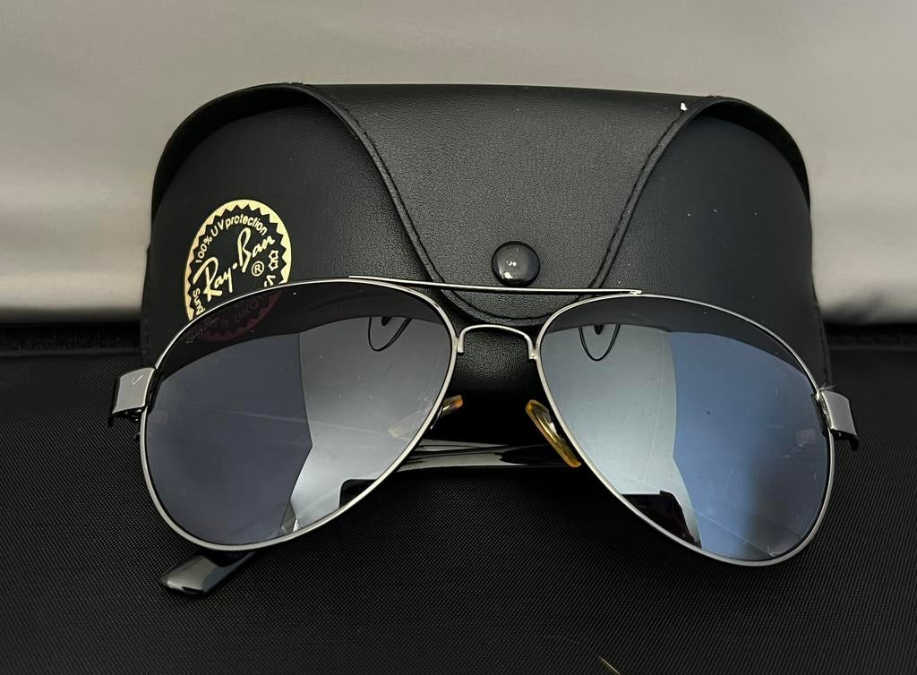 Ray-Ban Pilot Limited Edition RB3457., Comme neuf, Ray-Ban, Lunettes, Noir