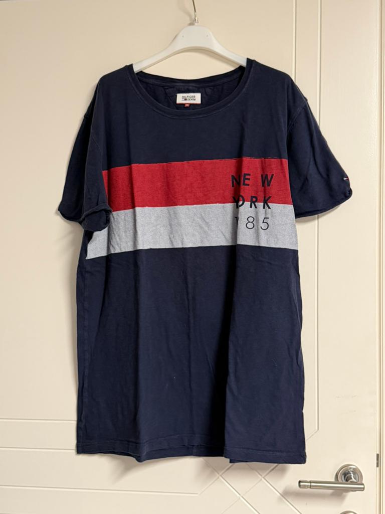 Mooie heren tshirt van Tommy Hilfiger (xxl), Kleding | Heren, Grote Maten, Ophalen, Zo goed als nieuw, Blauw, Shirt