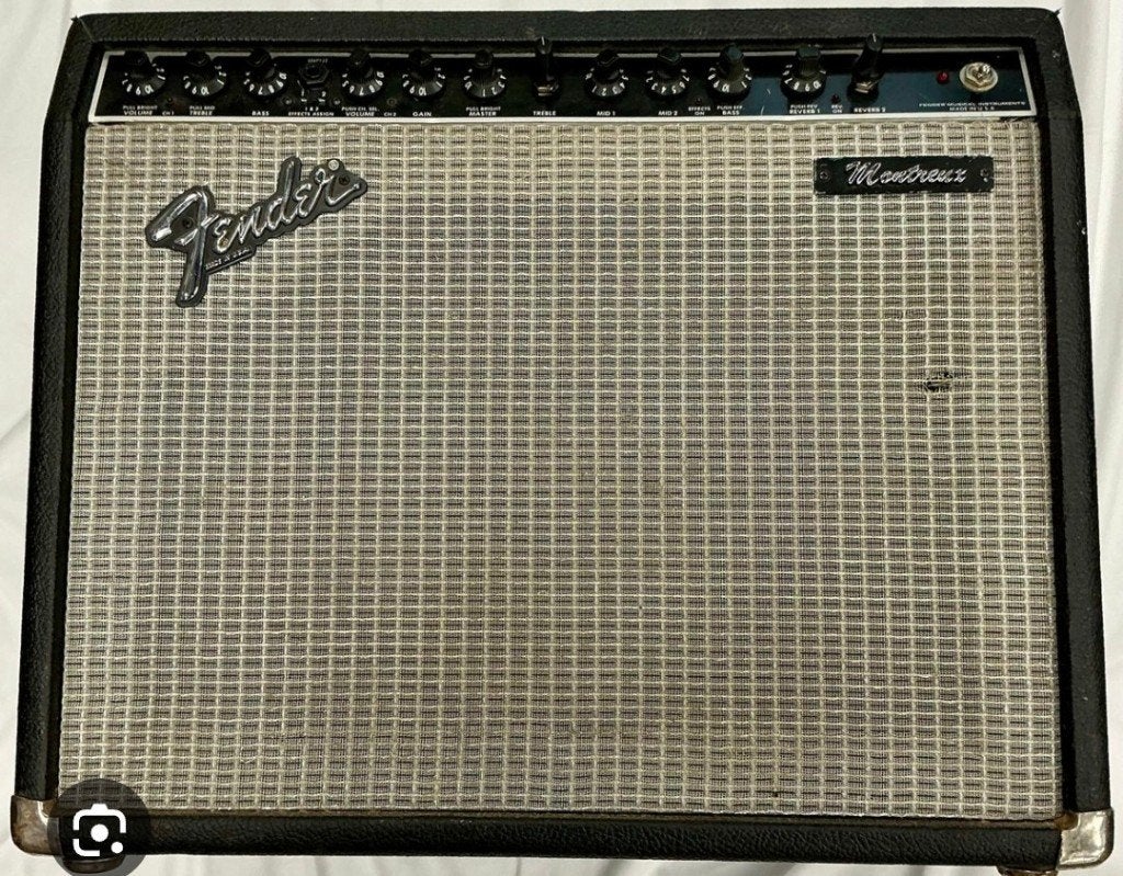 Cherche FENDER MONTREUX, Musique & Instruments, Enlèvement, Utilisé, Solid body, Fender