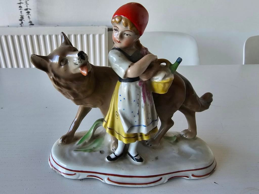antiek porseleinen beeldje Roodkapje Wolf Weiss Kühnert Thür, Antiek en Kunst, Ophalen of Verzenden