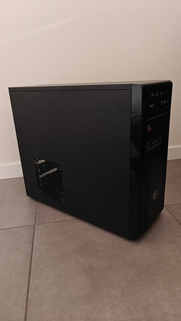 Cooler Master PC / server case, Ophalen, Gebruikt