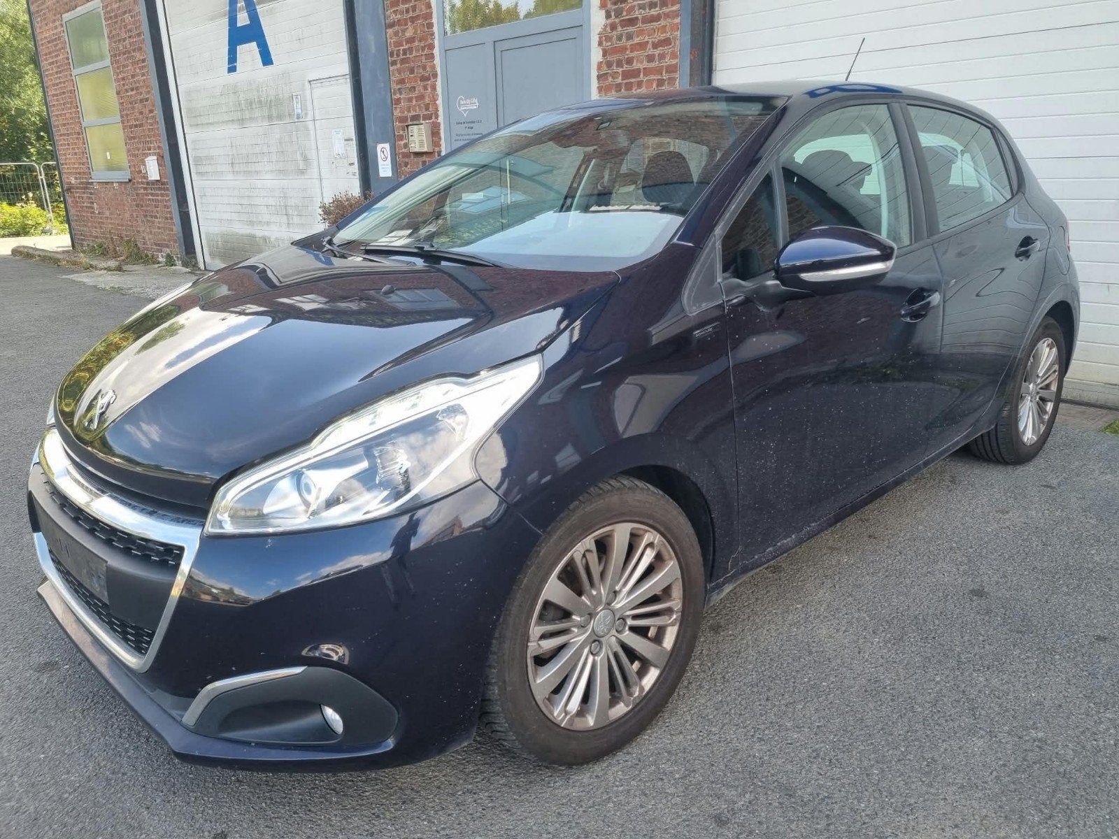 PEUGEOT 208 1.5hdi 2019 AIRCO GPS 160000KM, Euro 6, 5 deurs, Particulier, Te koop