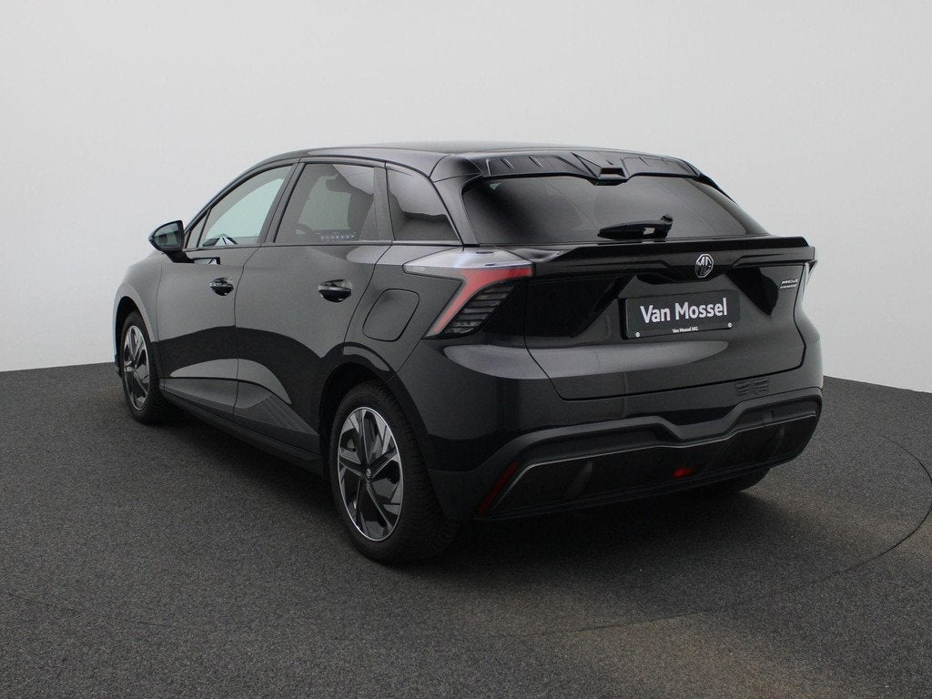 MG MG4 Electric Comfort 64 kWh LED | NAVI | CARPLAY, Automaat, Parkeersensor, Gebruikt, Zwart