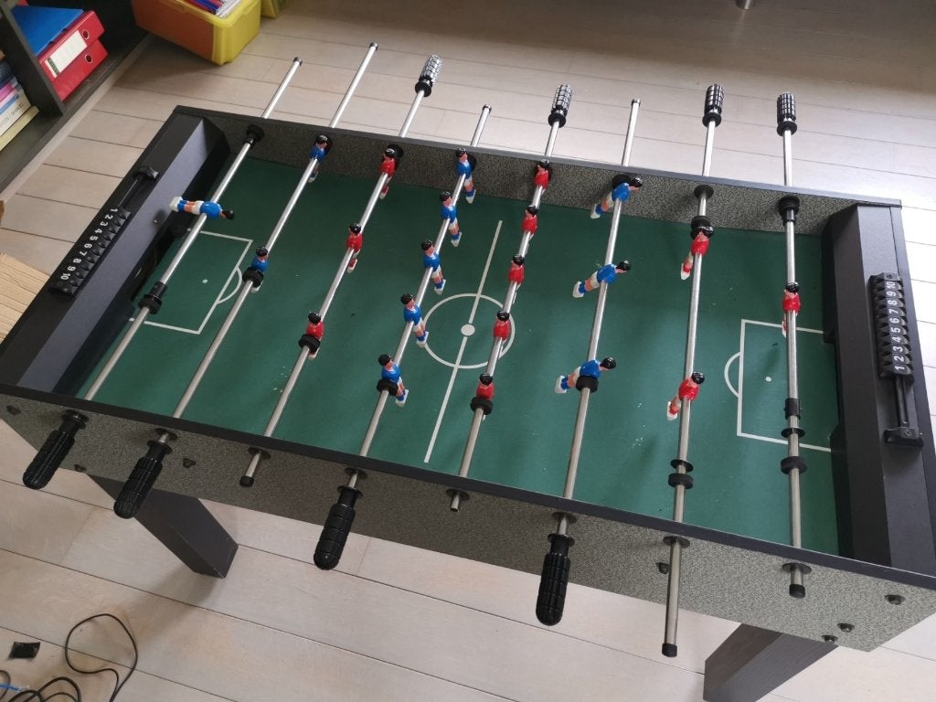 voetbaltafel kinderen, Ophalen