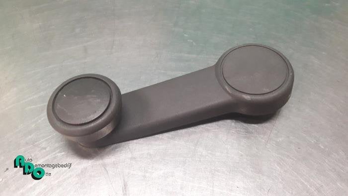Manivelle de vitre d'un Ford Focus (Focus 04-), -, 3 mois de garantie, -, -