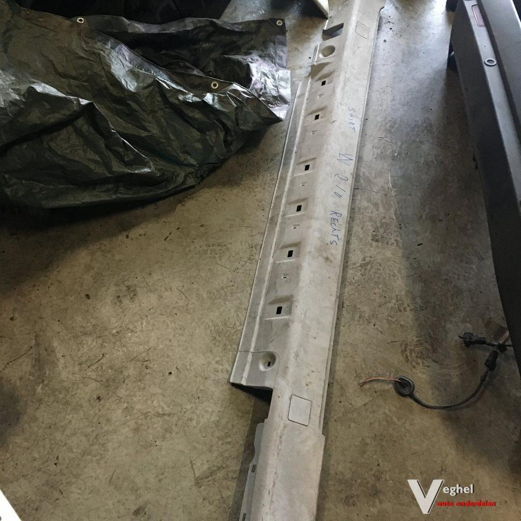 Mercedes W210 Sideskirt Nieuw Rechts, Auto-onderdelen, Ophalen, Gebruikt, -, -