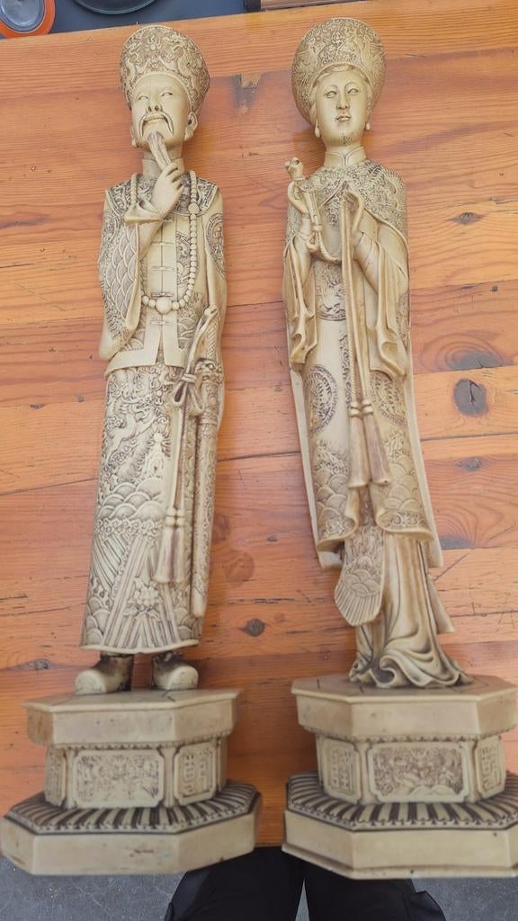 A beautiful set of large (55cm) Chinese Empress and Emperor, Ophalen